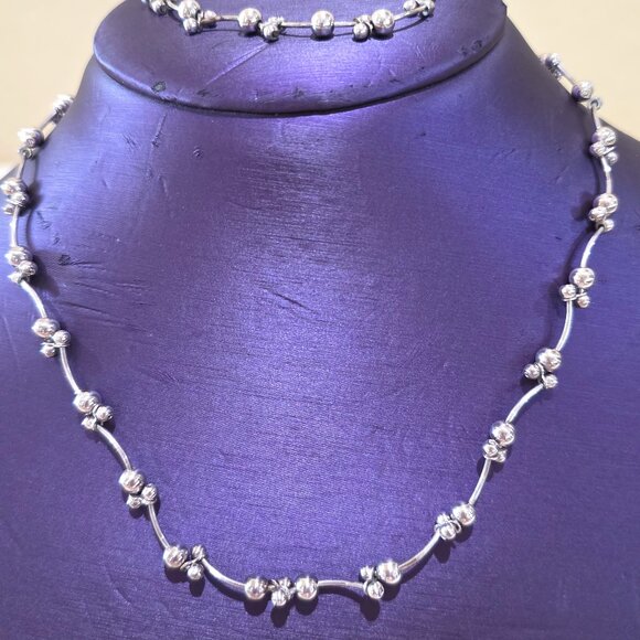 PLAYFUL Silver Link Ball Beaded Necklace and Bracelet Set from Premier Designs - Picture 5 of 12
